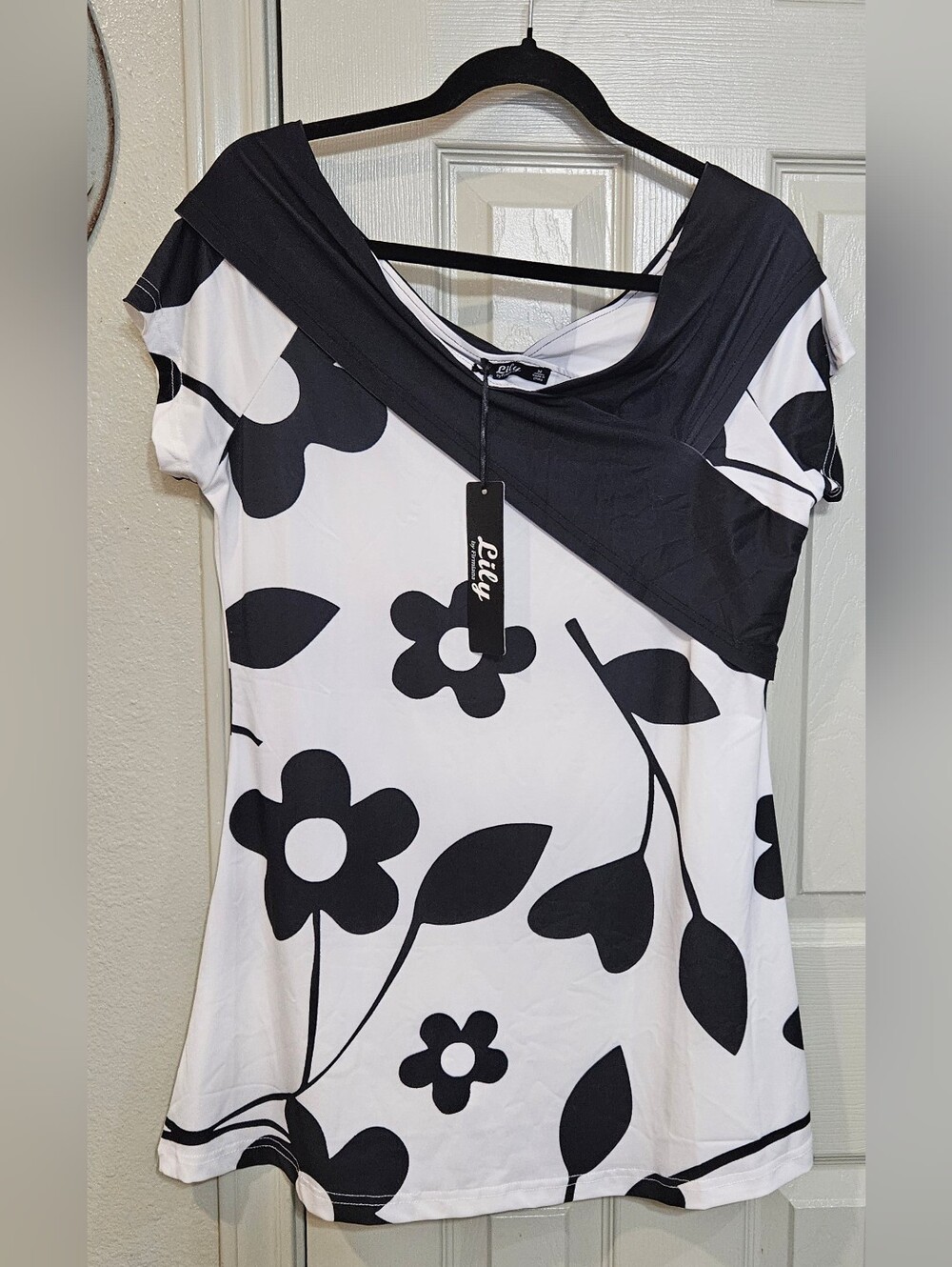 Lily Black and White Floral Tunic Top Or Tunic Dress
